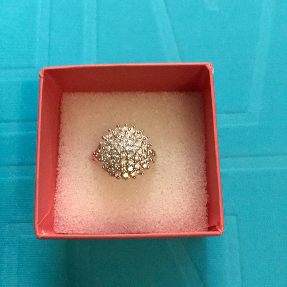 🎀925 sterling silver CZs cluster domed ring 👑